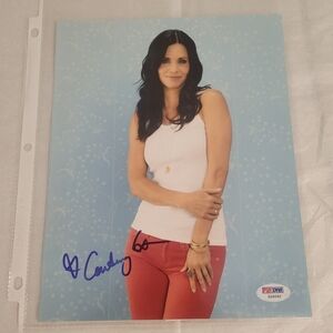 Friends Courtney Cox Signed Photo With PSA COA